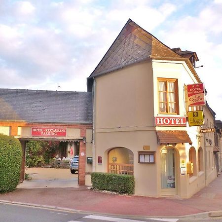Hotel Restaurant Le Cygne Conches-en-Ouche Екстер'єр фото