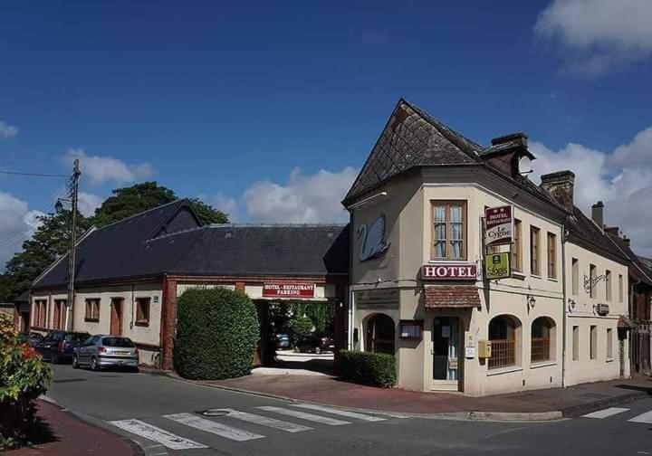 Hotel Restaurant Le Cygne Conches-en-Ouche Екстер'єр фото